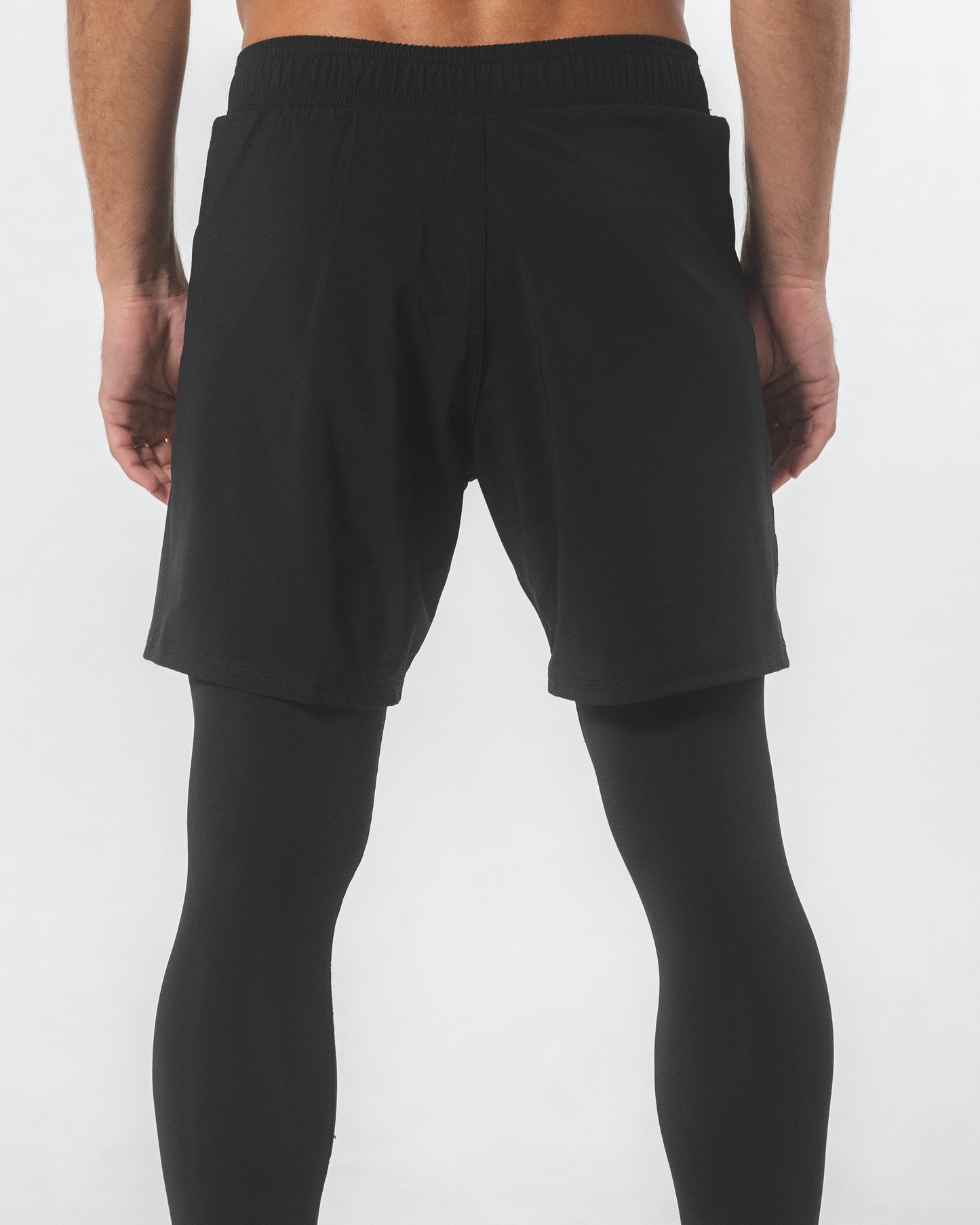 FORM LAYER SHORTS