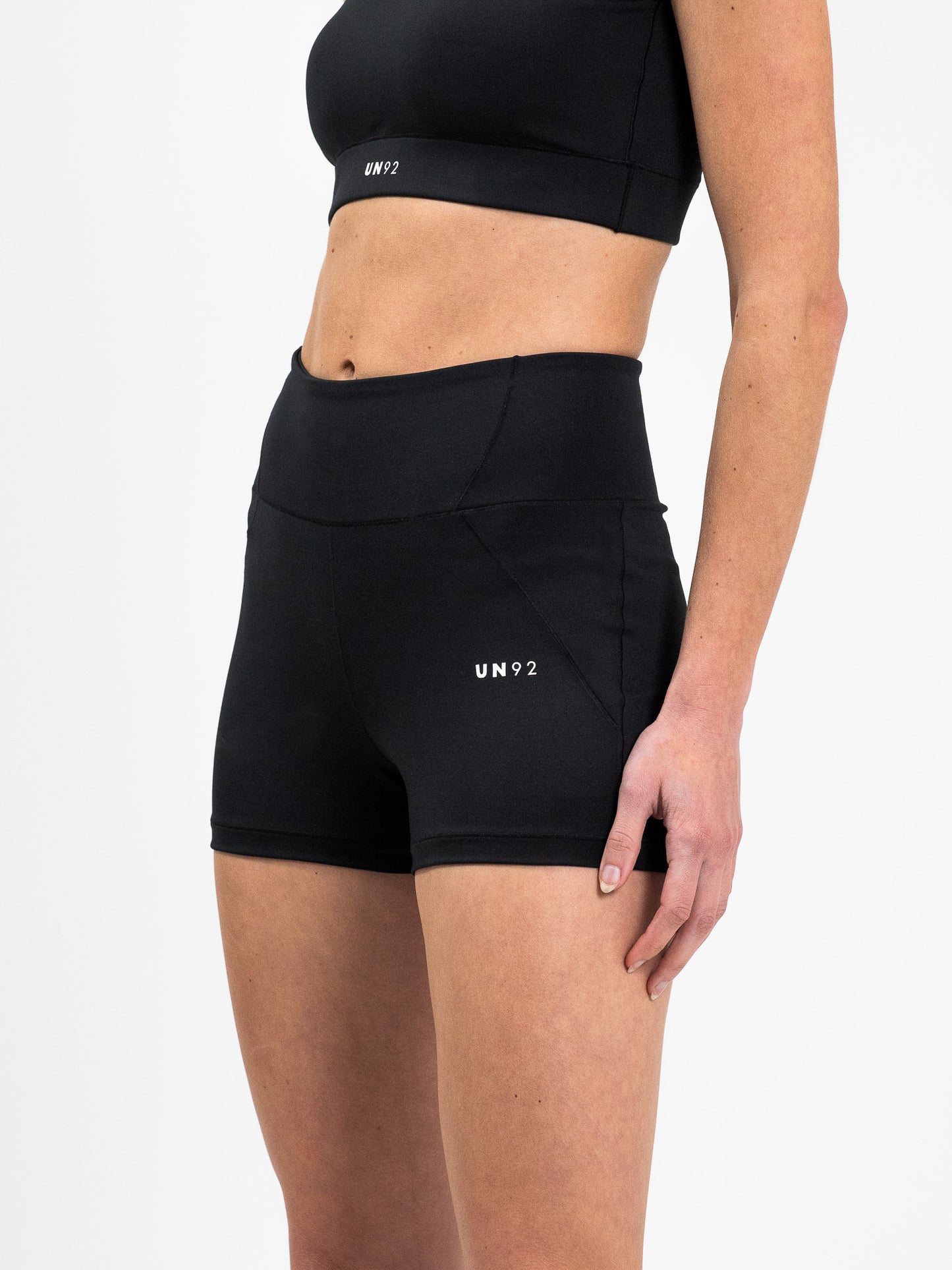 AlIGNER SHORTS BLACK