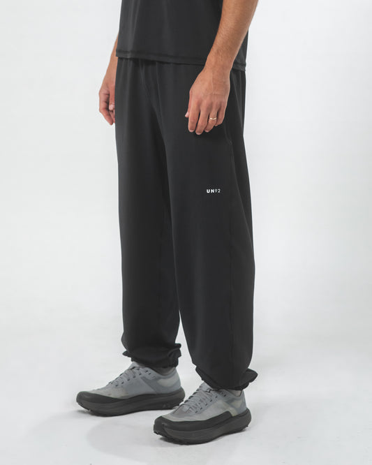 THERMO ADAPTIVE JOGGERS BLACK