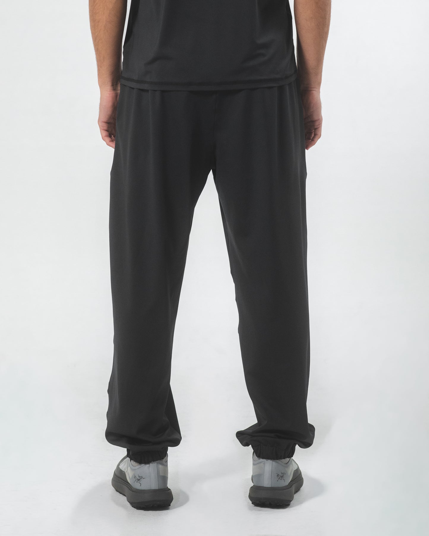 THERMO ADAPTIVE JOGGERS BLACK