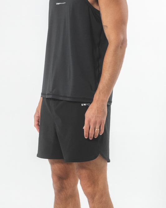 FORM SHORTS BLACK